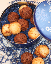 Load image into Gallery viewer, Holiday Macaroon Tin
